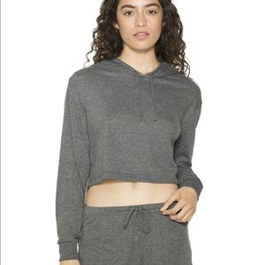 4/$28 ❤️ AA gray cropped triblend hoodie